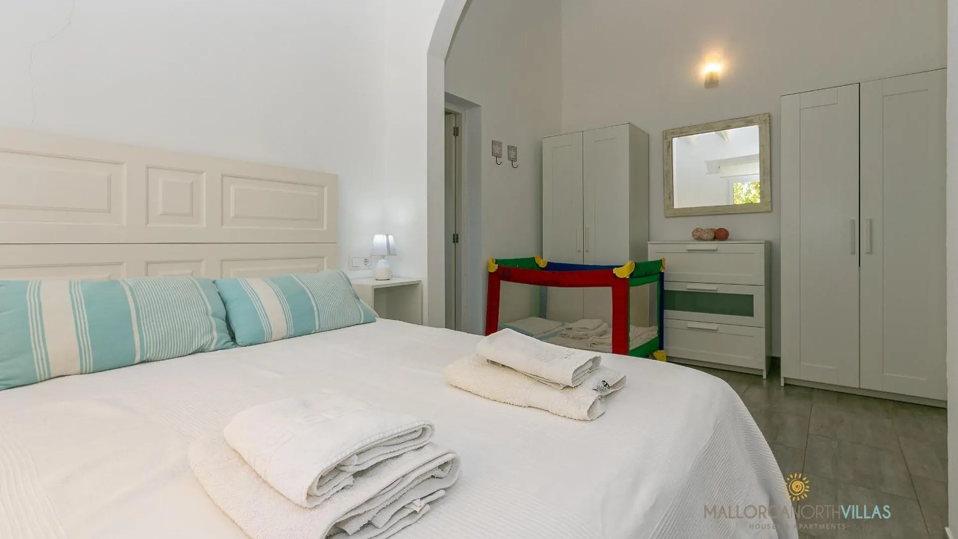 Villa Les Oliveres Petites De Un Dormitorio Pollença Spanje